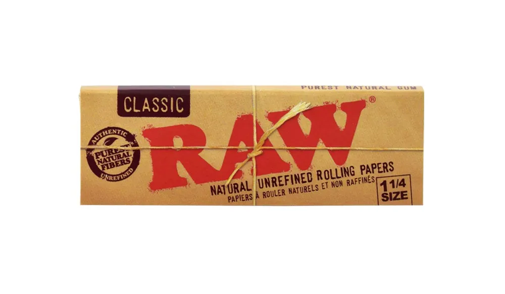 Classic Rolling Papers 1 " by RAW